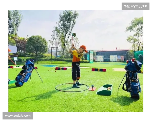 高尔夫健身训练方法与技巧全面解析 提升你的球场表现和身体素质